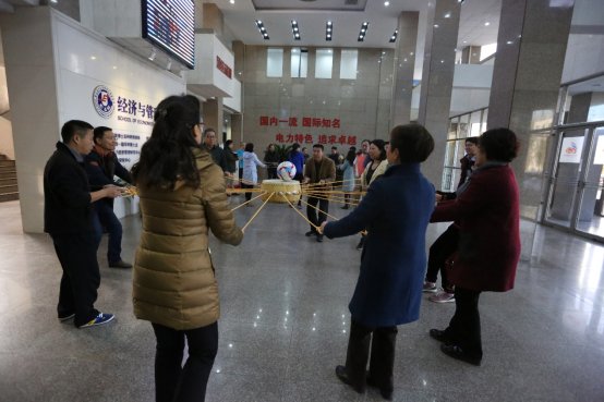 C:\Users\109\Desktop\新建文件夹\微信图片_201811201626446.jpg