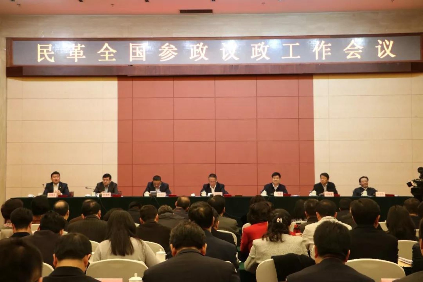 C:\Users\lxh\Desktop\微信图片_20190114110005.jpg