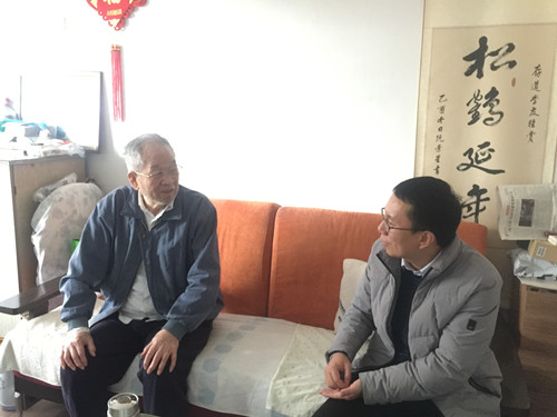 老教师2_副本.jpg