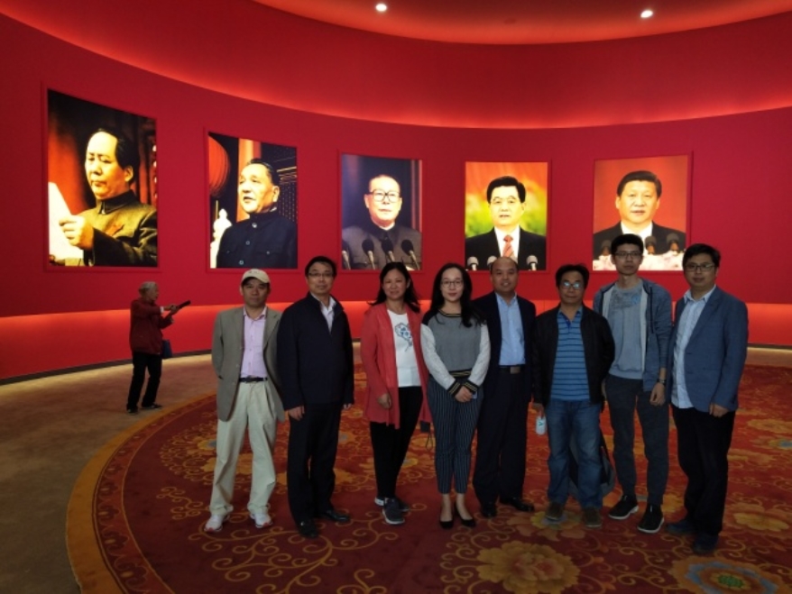 C:\Documents and Settings\Administrator\桌面\教师手册\教研室文件\党支部工作及考核\20191008北展参观\微信图片_20191008155455.jpg