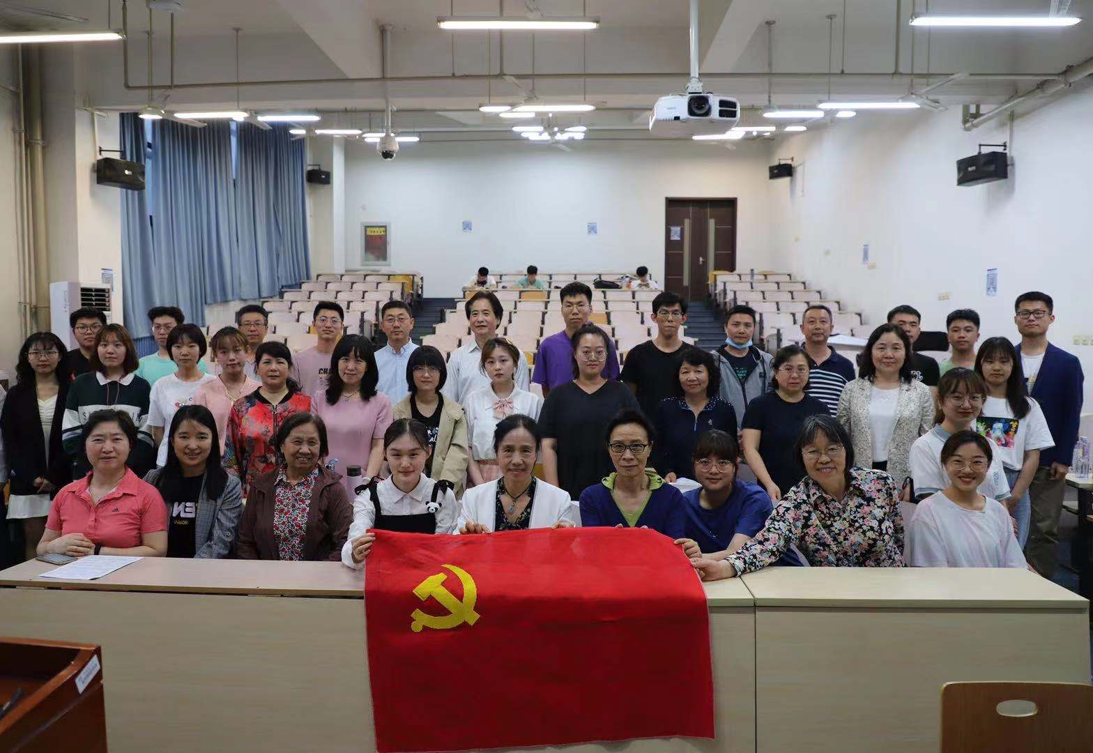 e286c5a6e05b4b3fb285a90cf55d4576.jpg e286c5a6e05b4b3fb285a90cf55d4576.jpg